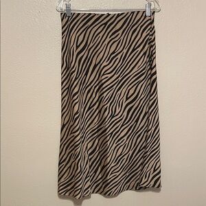 Animal Print Silky Skirt